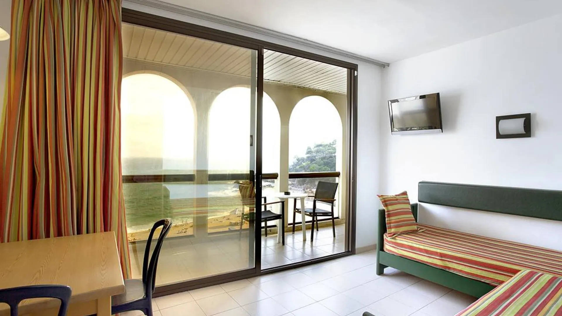 Apartamentos Rosanna Lloret de Mar Spain