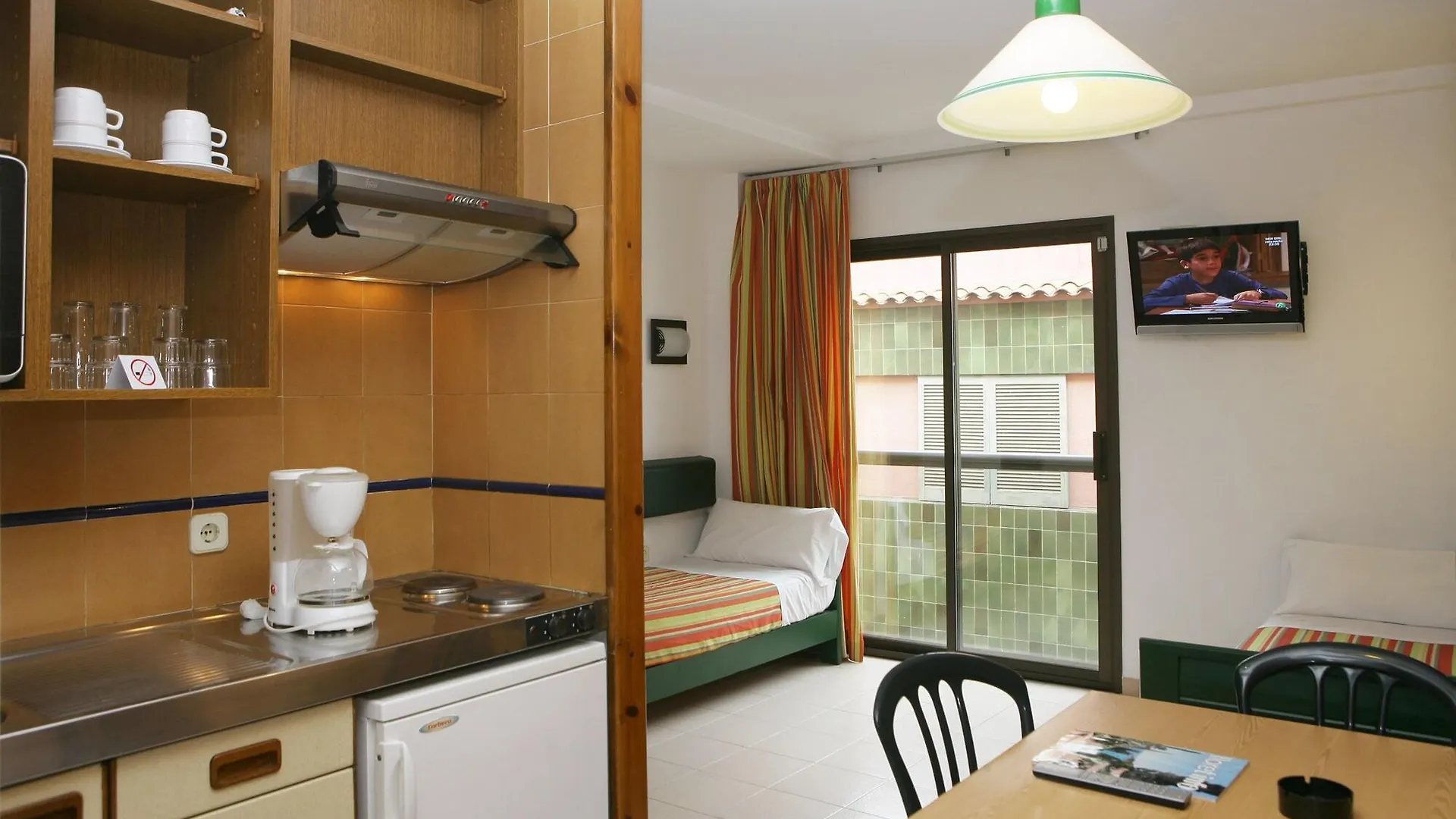 Apartamentos Rosanna Lloret de Mar 0*,  Spain